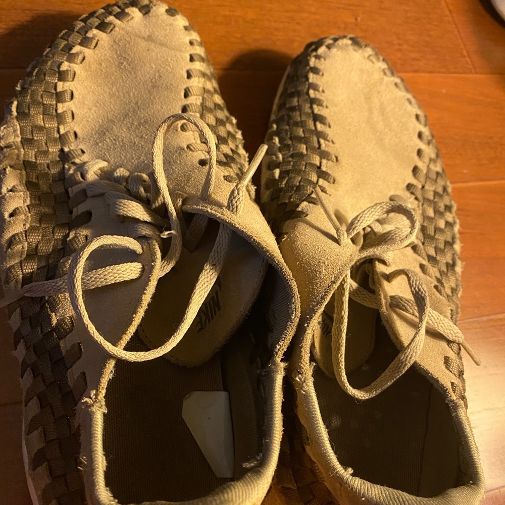 Nike knit runners size 12